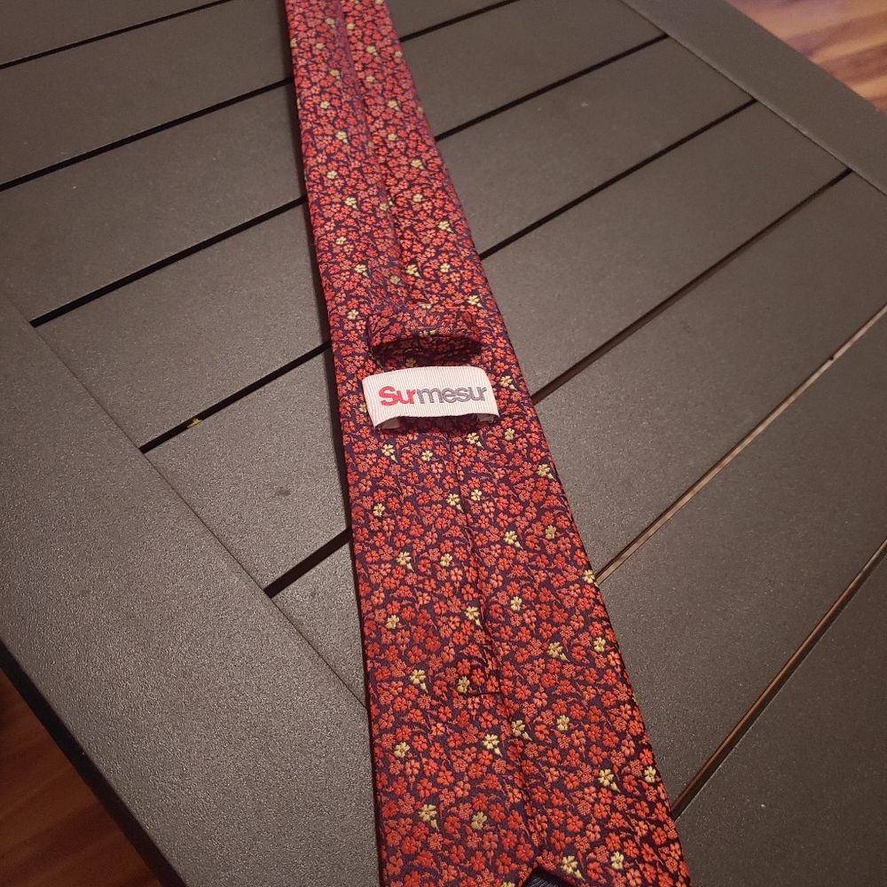 Tie - Picture 2 of 4